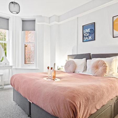 Family Retreat Stylish Central Bournemouth Apartment, Sleeps 6, 7 Minute Walk To Beach Parking Wifi Kitchen And Washer Esterno foto