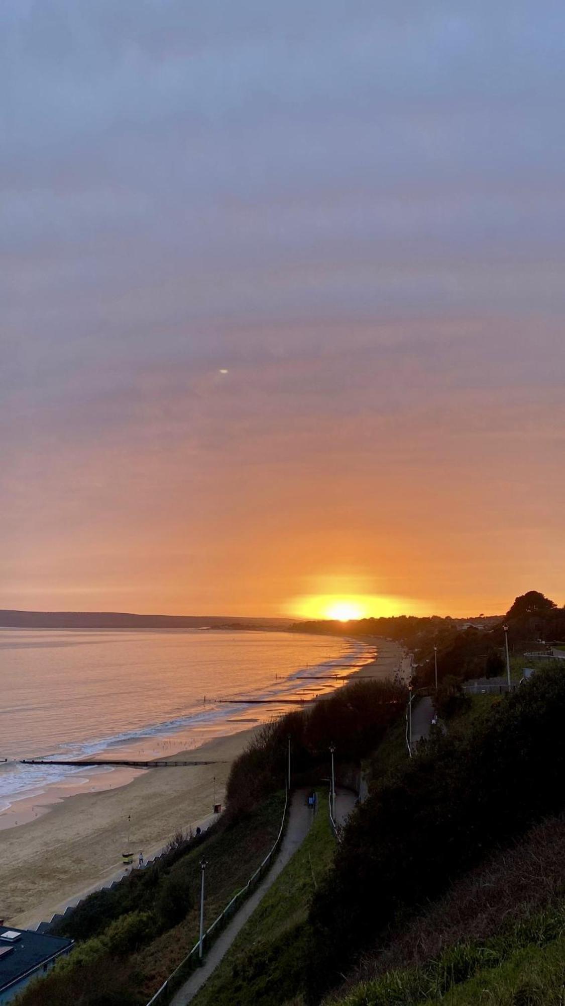 Family Retreat Stylish Central Bournemouth Apartment, Sleeps 6, 7 Minute Walk To Beach Parking Wifi Kitchen And Washer Esterno foto